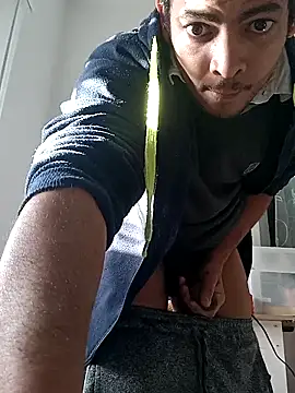 cingonduro online show from November 30, 8:18 am