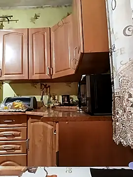 Laura Kiss online show from January 18, 4:44 pm