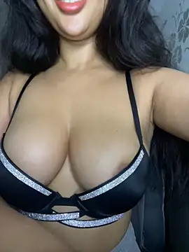 Lobna-alami online show from October 3, 4:48 pm