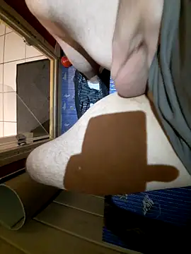 Berniwix2 online show from November 16, 8:53 am