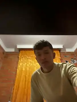 Snapshot of sebaxx8_ chatting on February 7, 5:41 am sebaxx8 online show from February 7, 5:41 am