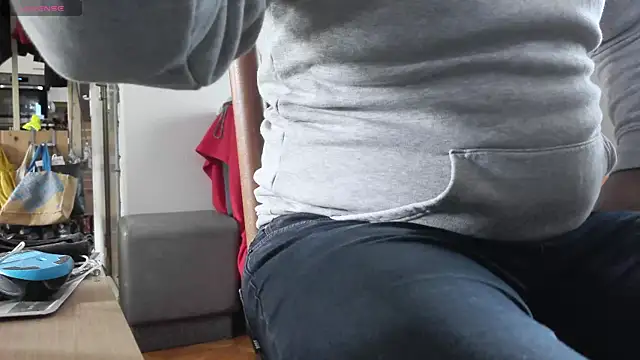 Snapshot of IndienTiger chatting on November 10, 12:48 pm IndienTiger online show from November 10, 12:48 pm