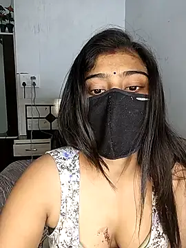 Snapshot of Love-N chatting on November 24, 11:04 pm Love-N online show from November 24, 11:04 pm