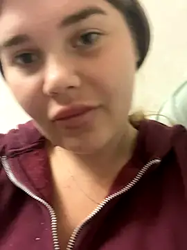 ella zzz online show from October 1, 3:29 pm