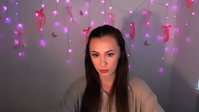 Nikonara Love online show from December 16, 1:05 pm