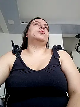 Snapshot of ary-cooper chatting on October 14, 7:25 pm ary-cooper online show from October 14, 7:25 pm