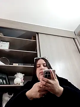 Snapshot of ary-cooper chatting on November 29, 7:39 pm ary-cooper online show from November 29, 7:39 pm