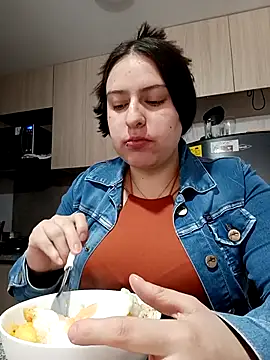 Snapshot of ary-cooper chatting on November 30, 8:02 pm ary-cooper online show from November 30, 8:02 pm