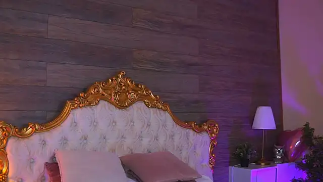 Juicy Jessye online show from July 27, 8:16 pm