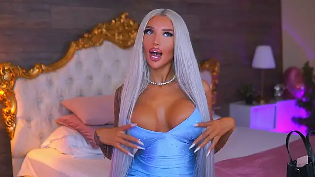 Juicy Jessye online show from July 30, 7:46 pm