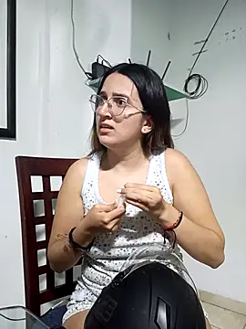 Snapshot of MyAlexaStar chatting on February 19, 8:05 pm MyAlexaStar online show from February 19, 8:05 pm