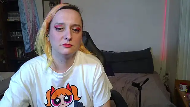 Evelan420 online show from October 28, 9:28 pm