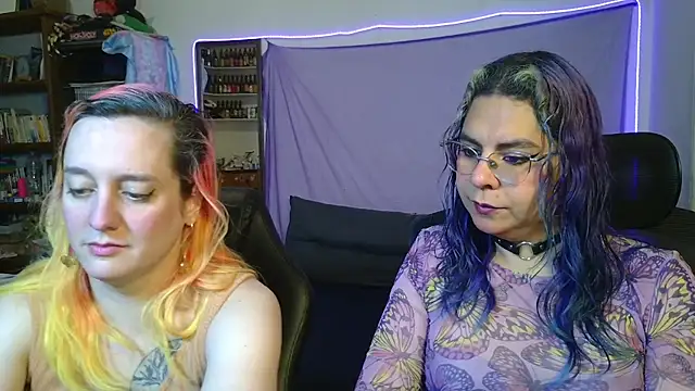 Evelan420 online show from March 6, 6:26 pm