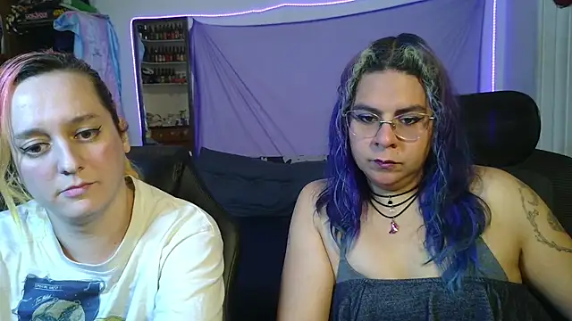 Evelan420 online show from March 9, 8:13 pm