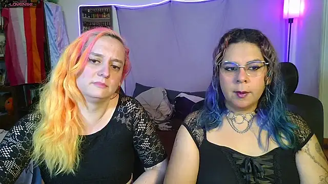 Snapshot of Evelan420 chatting on June 19, 7:39 pm Evelan420 online show from June 19, 7:39 pm