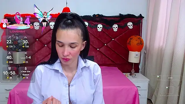 victoria adams07 online show from October 13, 8:09 pm