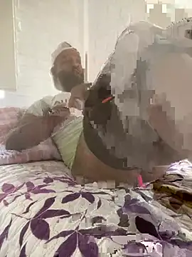 Simon Basset online show from February 7, 4:00 pm