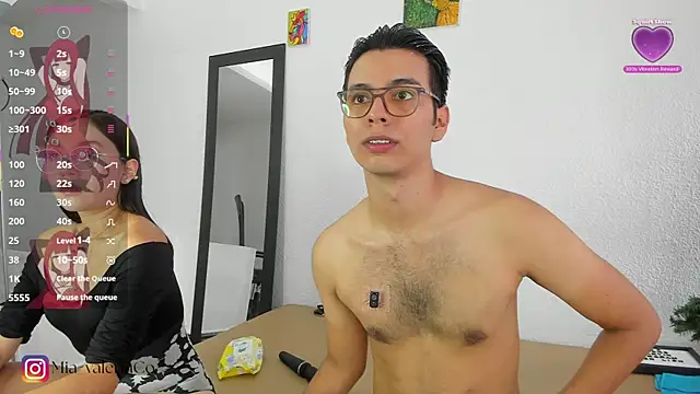 MarioandMia online show from October 15, 8:53 pm