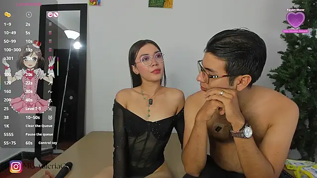 MarioandMia online show from October 21, 8:42 pm