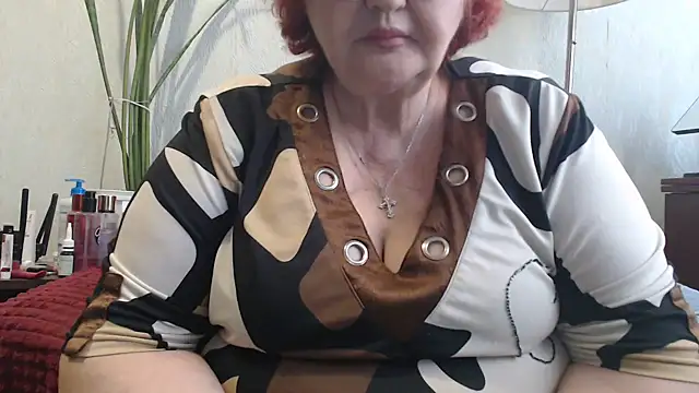 DeniseeRosea online show from March 30, 11:55 am