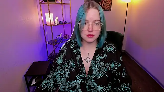 Manic pixie  online show from July 31, 3:00 pm