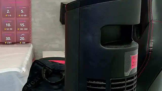 Alaia Colins online show from February 15, 1:35 am