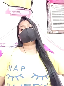 Snapshot of Simran-001 chatting on October 2, 6:42 am Simran-001 online show from October 2, 6:42 am