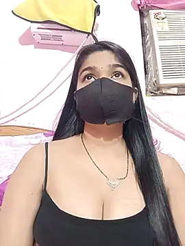 Snapshot of Simran-001 chatting on October 3, 7:11 pm Simran-001 online show from October 3, 7:11 pm