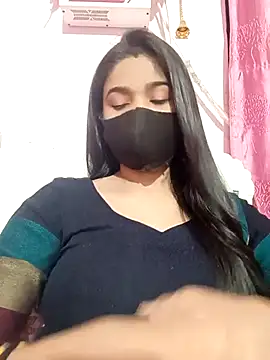 Snapshot of Simran-001 chatting on November 30, 1:59 pm Simran-001 online show from November 30, 1:59 pm