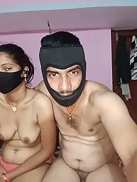 Snapshot of USHA_BHABHI chatting on June 3, 10:59 pm USHA BHABHI online show from June 3, 10:59 pm