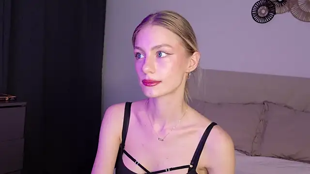 Snapshot of GabriellaOlsen chatting on June 23, 5:00 pm GabriellaOlsen online show from June 23, 5:00 pm