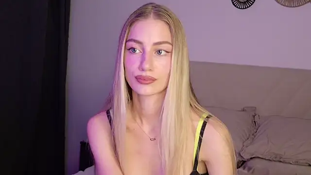 Snapshot of GabriellaOlsen chatting on July 6, 4:42 pm GabriellaOlsen online show from July 6, 4:42 pm