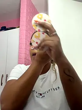 Snapshot of alibellsex chatting on October 17, 4:53 pm alibellsex online show from October 17, 4:53 pm