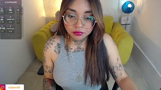 natyk m online show from February 7, 7:17 pm