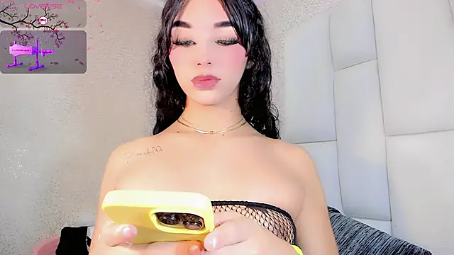 Snapshot of Angeles_Busst chatting on October 8, 8:50 pm Angeles Busst online show from October 8, 8:50 pm