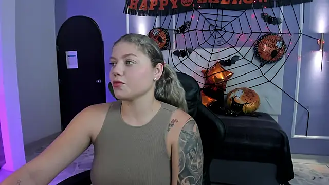 alaia greyy online show from October 18, 12:50 pm