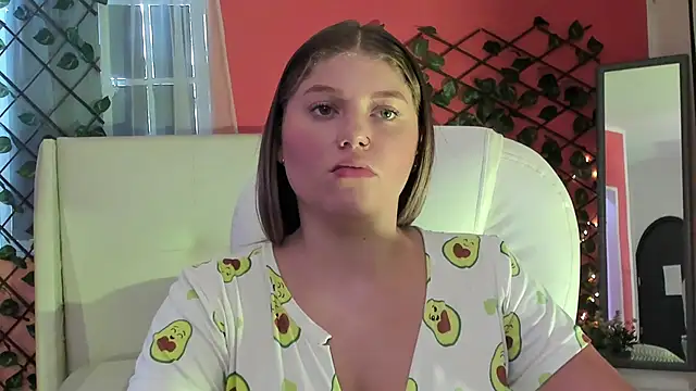 Snapshot of alaia_greyy chatting on May 19, 12:55 pm alaia greyy online show from May 19, 12:55 pm