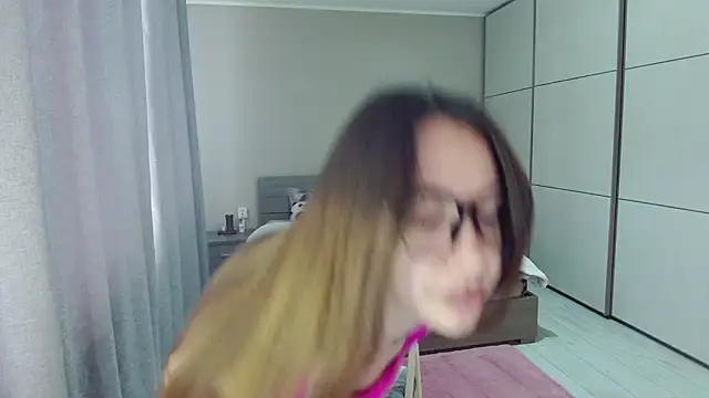 singletrouble online show from March 12, 7:36 am