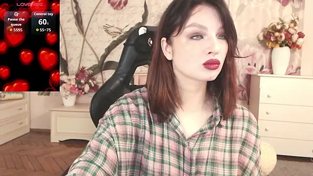 BritneyBarker online show from October 28, 3:10 am