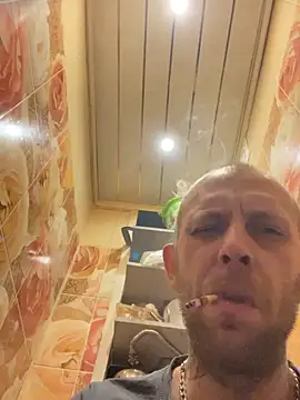 Snapshot of MaxDevilWhite chatting on February 20, 4:53 am MaxDevilWhite online show from February 20, 4:53 am