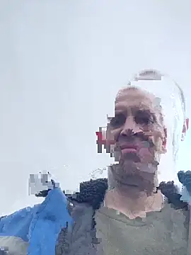 Snapshot of MaxDevilWhite chatting on March 1, 8:49 am MaxDevilWhite online show from March 1, 8:49 am