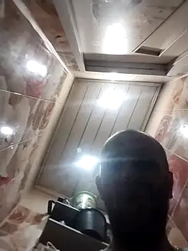 Snapshot of MaxDevilWhite chatting on March 26, 5:51 pm MaxDevilWhite online show from March 26, 5:51 pm