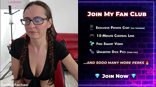 Snapshot of RedHotRachael chatting on November 15, 4:21 am RedHotRachael online show from November 15, 4:21 am