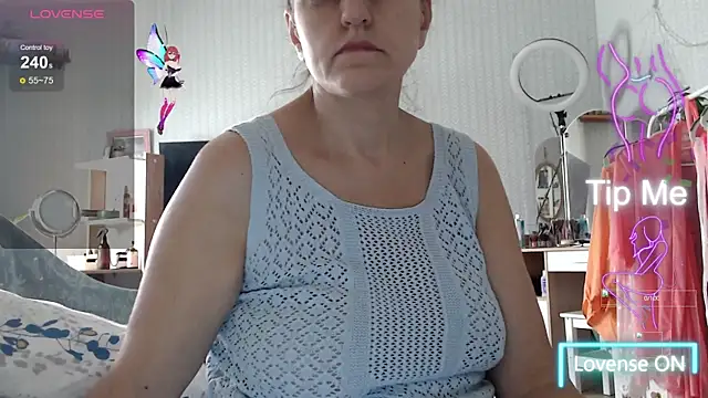 Snapshot of Soffya_Soy chatting on November 3, 1:12 pm Soffya Soy online show from November 3, 1:12 pm