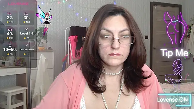 Snapshot of Soffya_Soy chatting on November 8, 1:33 pm Soffya Soy online show from November 8, 1:33 pm