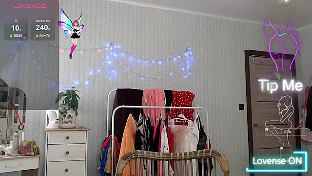 Snapshot of Soffya_Soy chatting on November 9, 1:53 pm Soffya Soy online show from November 9, 1:53 pm