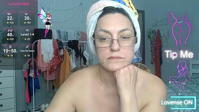 Snapshot of Soffya_Soy chatting on November 16, 12:44 pm Soffya Soy online show from November 16, 12:44 pm