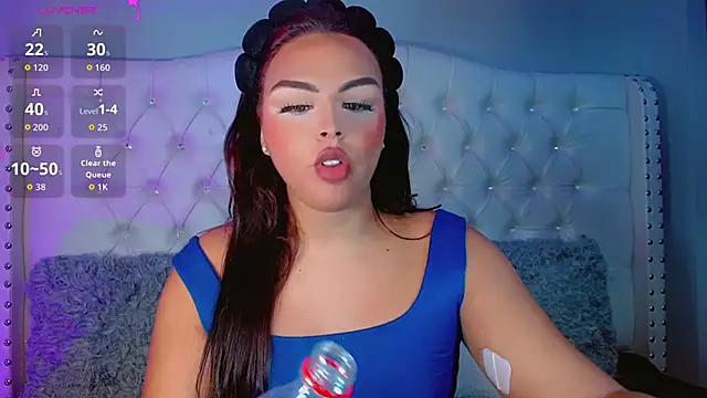 Snapshot of CamiiGarcia chatting on September 30, 8:03 pm CamiiGarcia online show from September 30, 8:03 pm