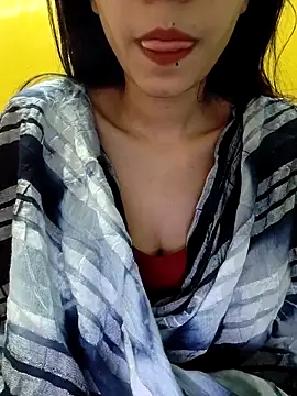 cute IndianBabe online show from March 15, 1:19 am