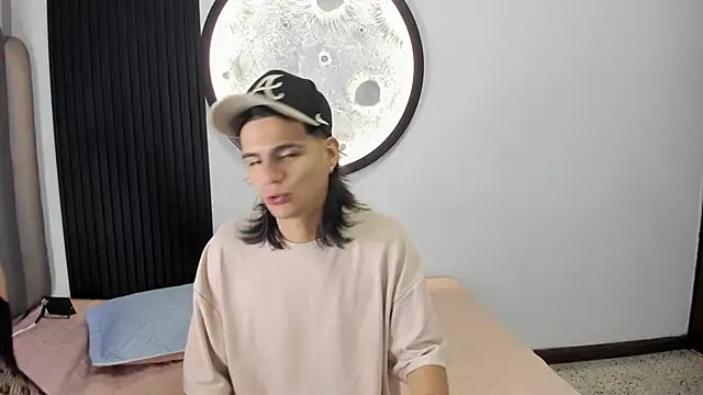 Martshall09 online show from October 20, 9:59 pm